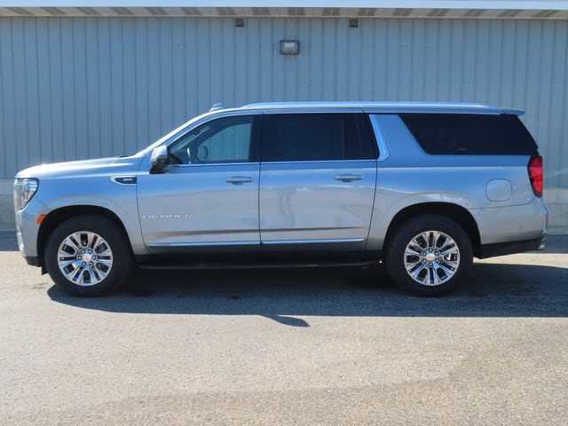 2024 GMC Yukon XL Denali - Photo 9