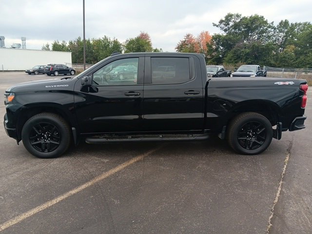 2023 Chevrolet Silverado 1500 Custom photo 4