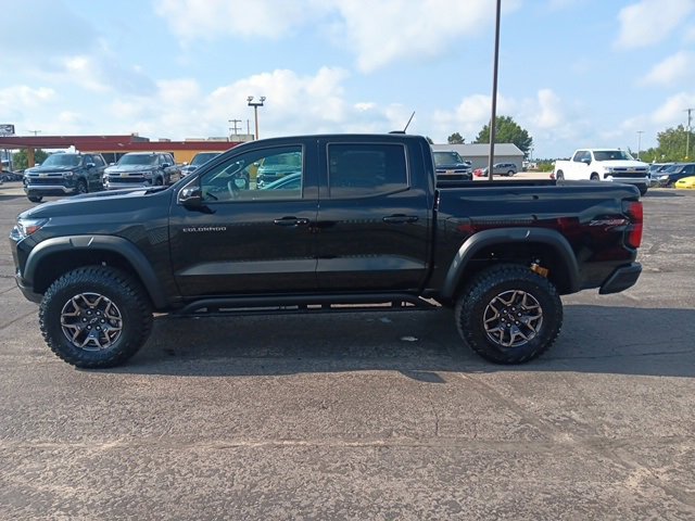 2025 Chevrolet Colorado ZR2 photo 4