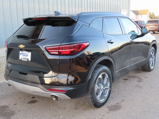 2023 Chevrolet Blazer 2LT photo 3