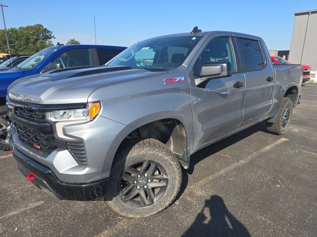 2023 Chevrolet Silverado 1500 LT Trail Boss photo 2
