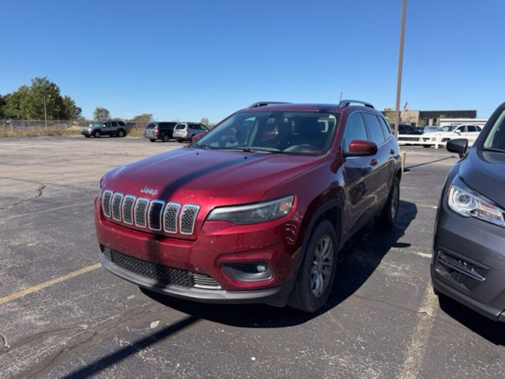 Used 2019 Jeep Cherokee Latitude 4x4 SUV