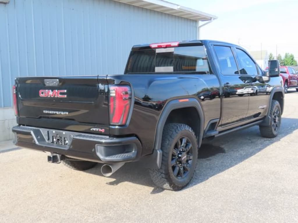 Used 2024 GMC Sierra 2500 HD AT4 Truck Crew Cab