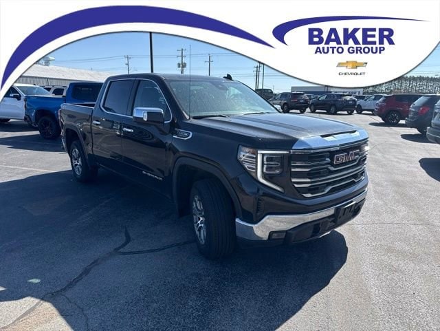2025 GMC Sierra 4WD Crew Cab Short Box SLT's photo