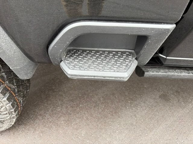 2026 Chevrolet Silverado 2500 HD ZR2 - Photo 17