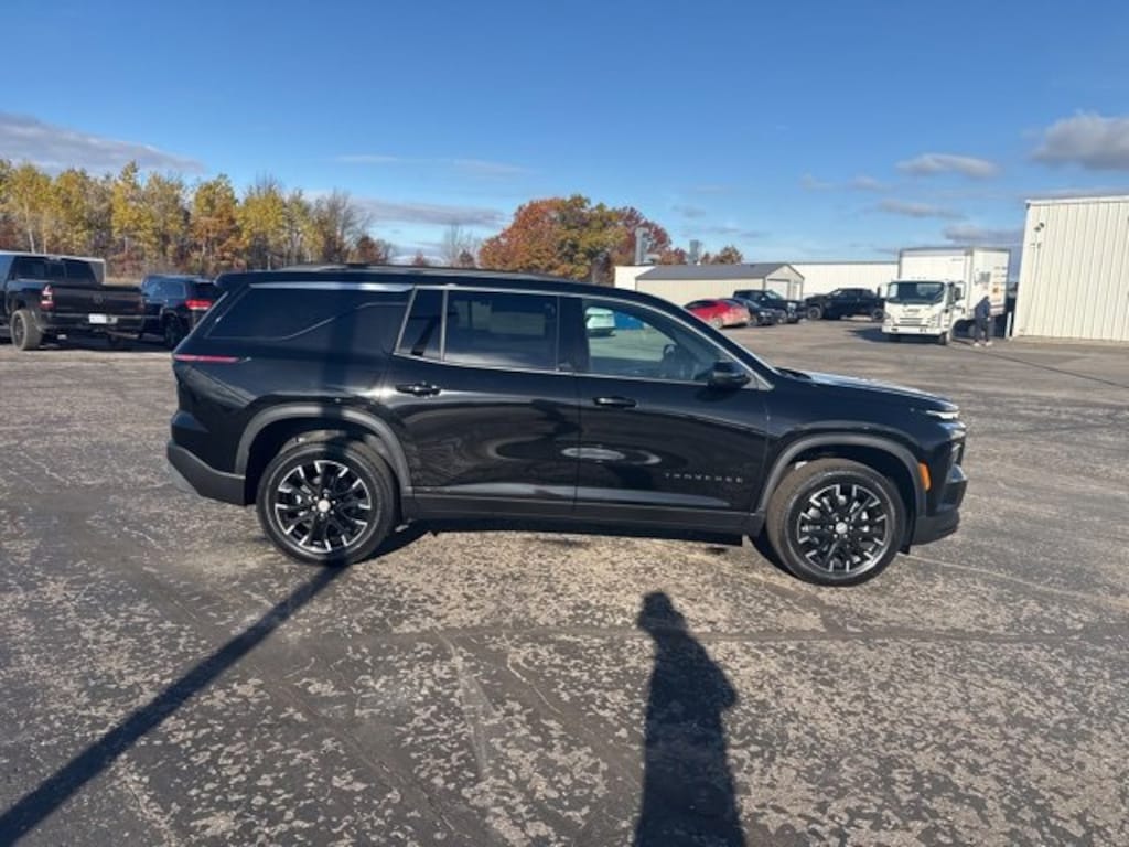 New 2026 Chevrolet Traverse LT SUV