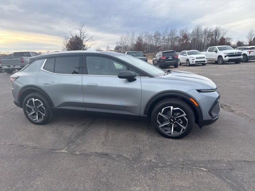 New 2026 Chevrolet Equinox EV LT SUV
