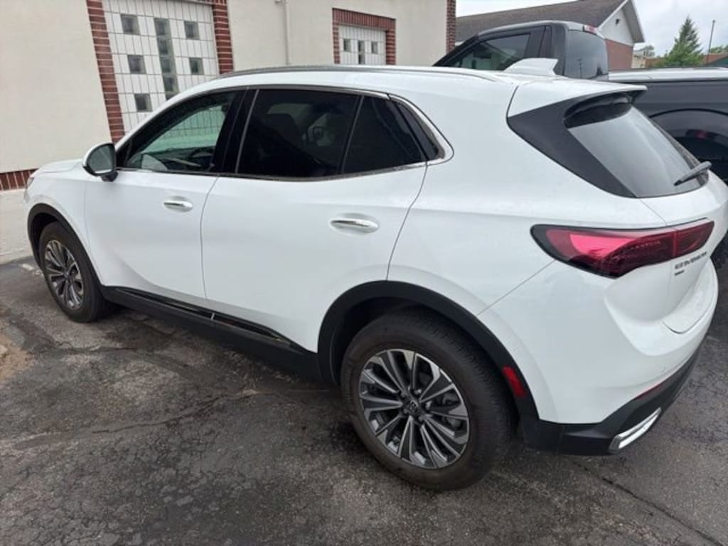 Used 2024 Buick Envision Preferred SUV