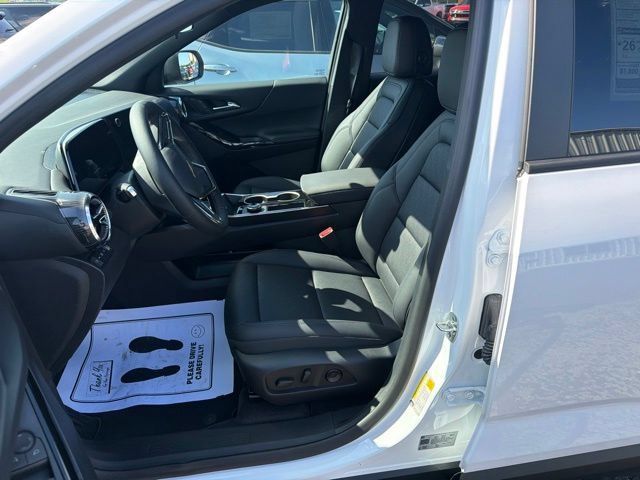2027 Chevrolet Equinox LT - Photo 12