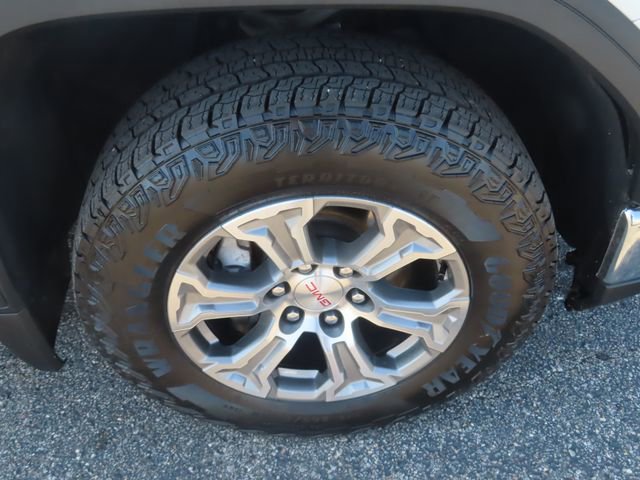2025 GMC Sierra 1500 SLT - Photo 14
