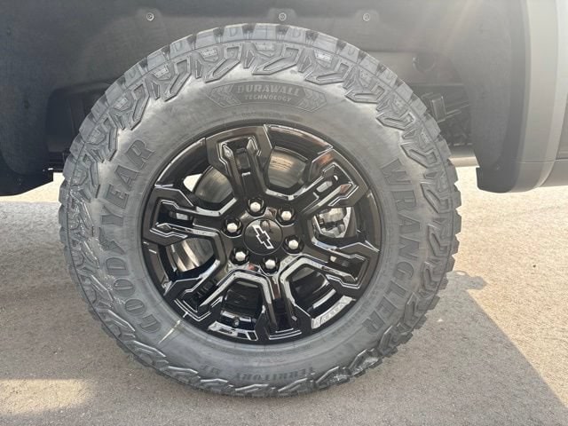 2026 Chevrolet Silverado 1500 ZR2 - Photo 25