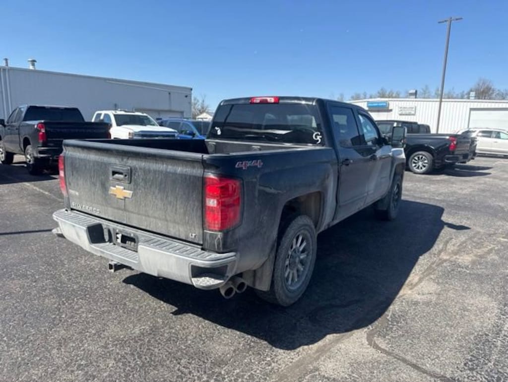 Used 2017 Chevrolet Silverado 1500 LT Truck Crew Cab