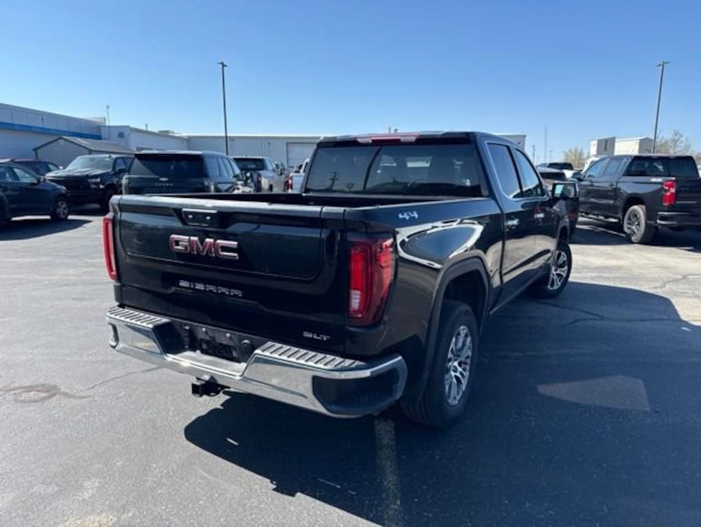 Used 2025 GMC Sierra 1500 SLT Truck Crew Cab