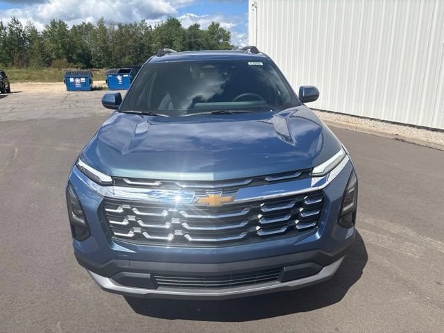 2027 Chevrolet Equinox LT - Photo 8