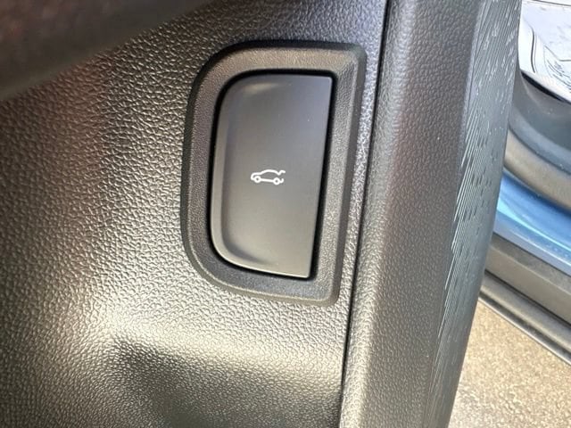 2027 Chevrolet Equinox LT - Photo 16