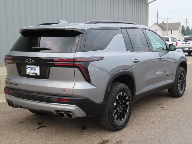 2024 Chevrolet Traverse Z71 photo 3