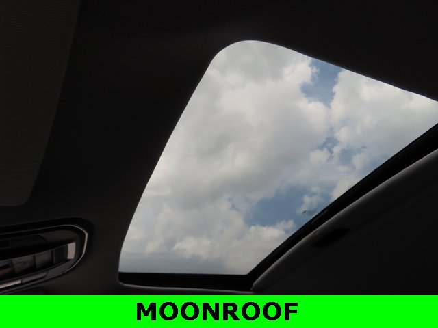 2022 Jeep Grand Cherokee Limited photo 4