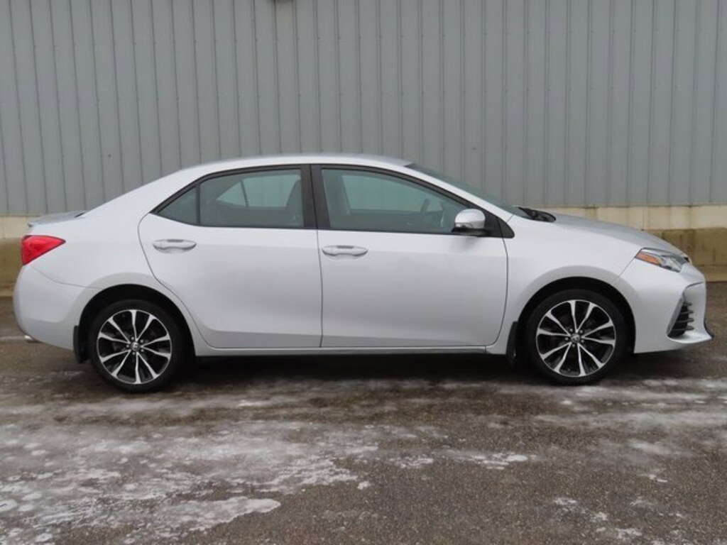 Used 2019 Toyota Corolla SE Sedan