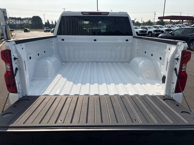 2026 Chevrolet Silverado 1500 LT - Photo 5