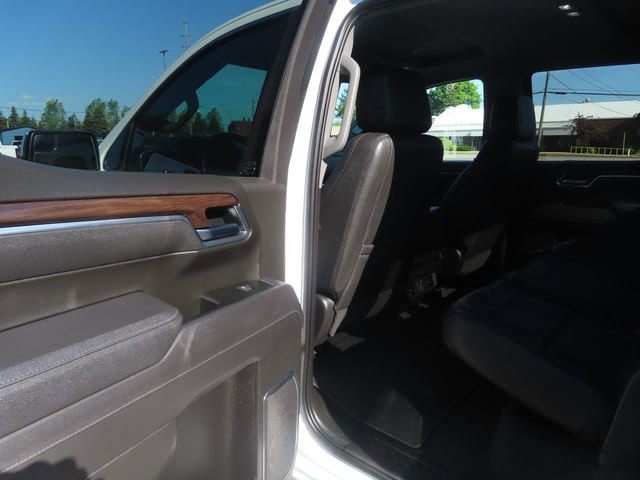 2025 GMC Sierra 1500 SLT - Photo 21