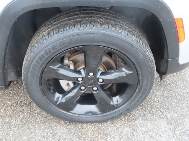 2023 Jeep Grand Cherokee Altitude - Photo 12