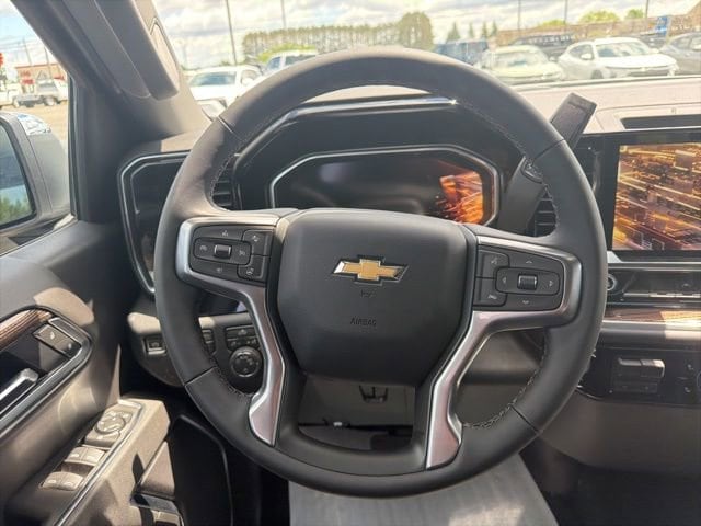 2026 Chevrolet Silverado 1500 LT - Photo 10