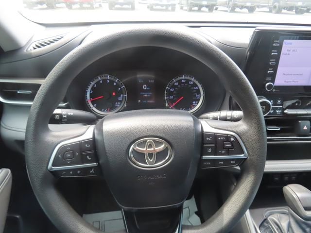 2021 Toyota Highlander L - Photo 31