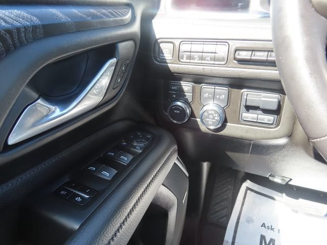 2024 GMC Yukon XL Denali - Photo 36