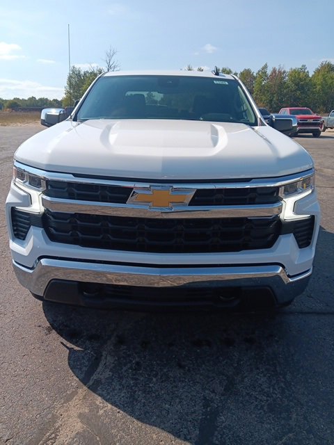 2026 Chevrolet Silverado 1500 LT photo 2