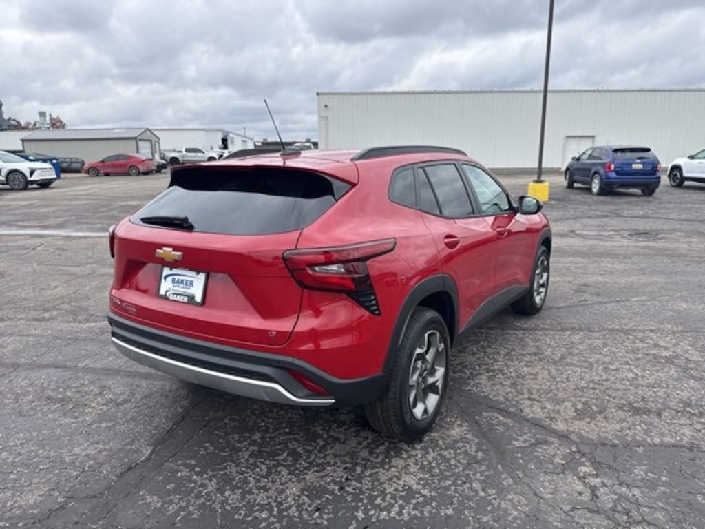 New 2026 Chevrolet Trax LT SUV