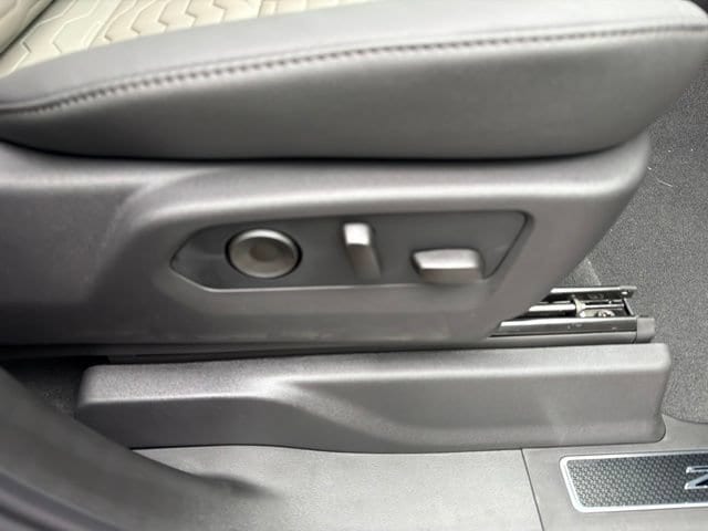 2026 Chevrolet Silverado 2500 HD ZR2 - Photo 39