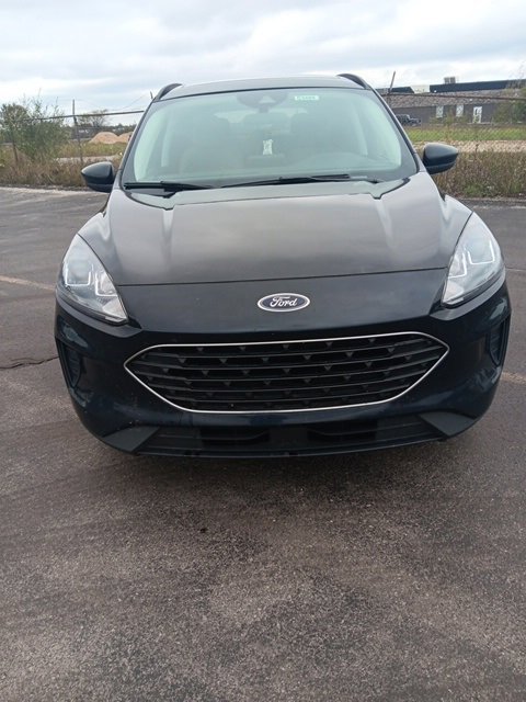 2021 Ford Escape SE photo 2