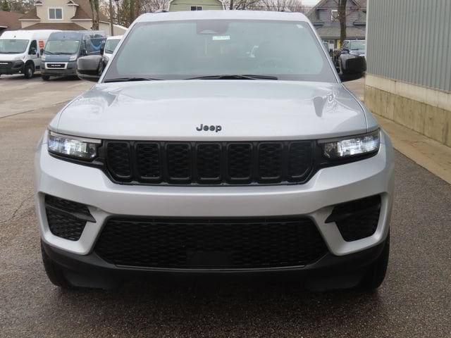 2023 Jeep Grand Cherokee Altitude - Photo 10
