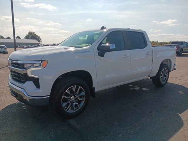 2026 Chevrolet Silverado 1500 LT photo 3