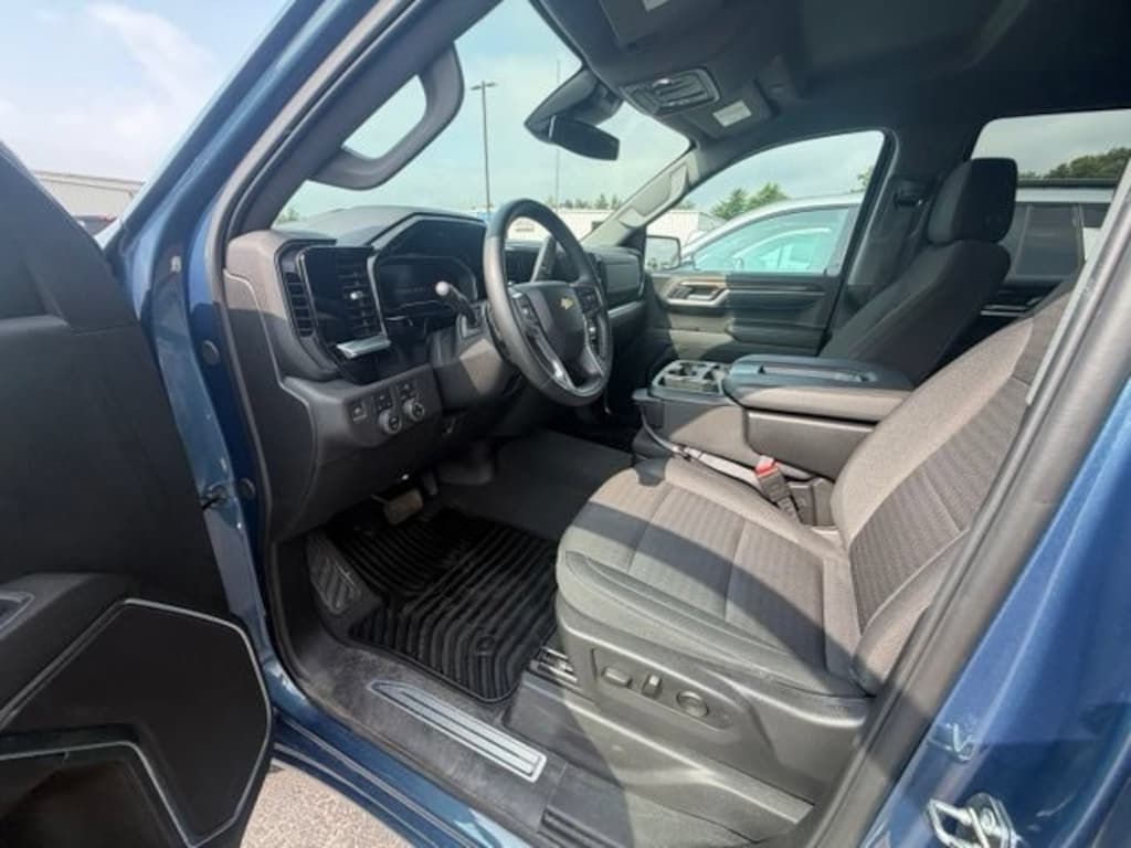 Used 2024 Chevrolet Silverado 1500 LT (2FL) Truck Crew Cab