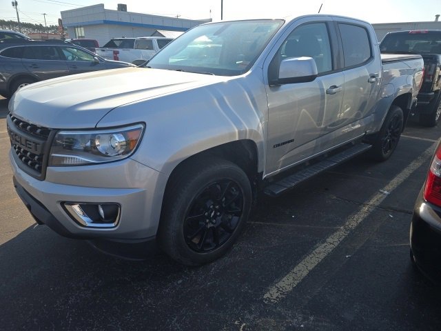 2019 Chevrolet Colorado LT photo 3