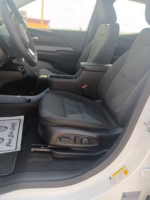 2027 Chevrolet Bolt LT - Photo 12