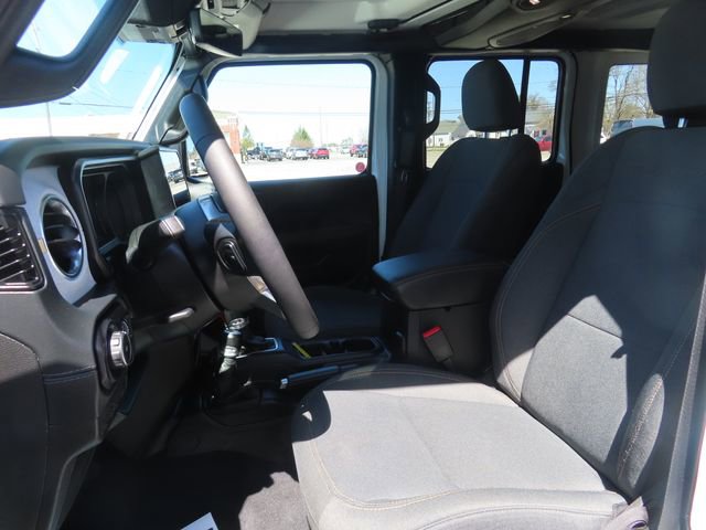 2024 Jeep Wrangler 4-Door Sahara - Photo 19
