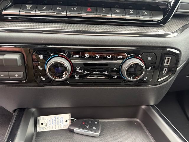 2026 Chevrolet Silverado 2500 HD ZR2 - Photo 26