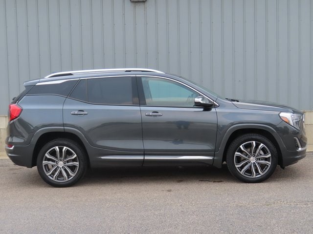 Used 2019 GMC Terrain Denali with VIN 3GKALXEX7KL283856 for sale in Cadillac, MI