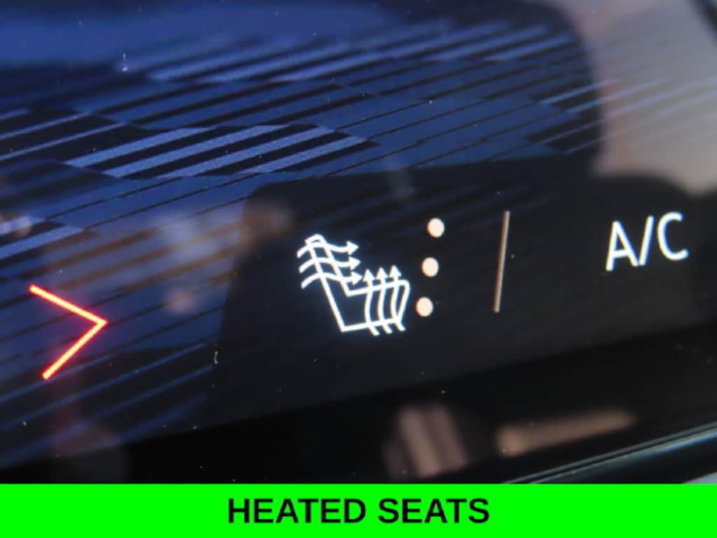 Used 2026 Chevrolet Traverse LT SUV