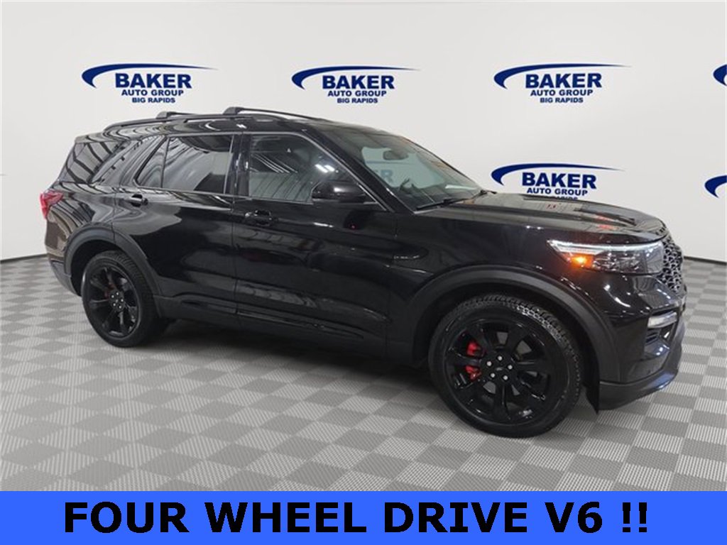 2022 Ford Explorer ST photo 2