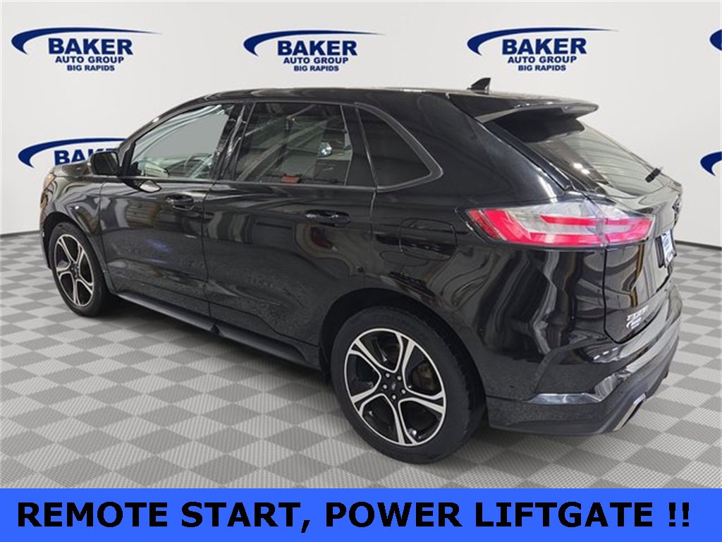 2019 Ford Edge ST photo 4