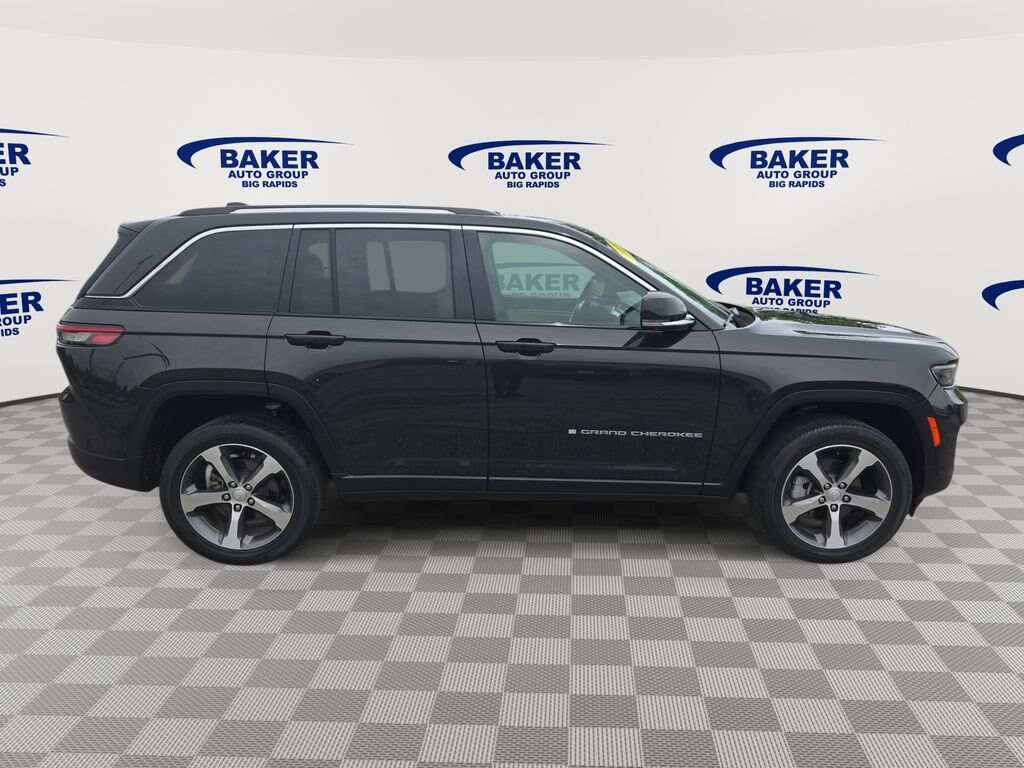 Used 2023 Jeep Grand Cherokee Limited