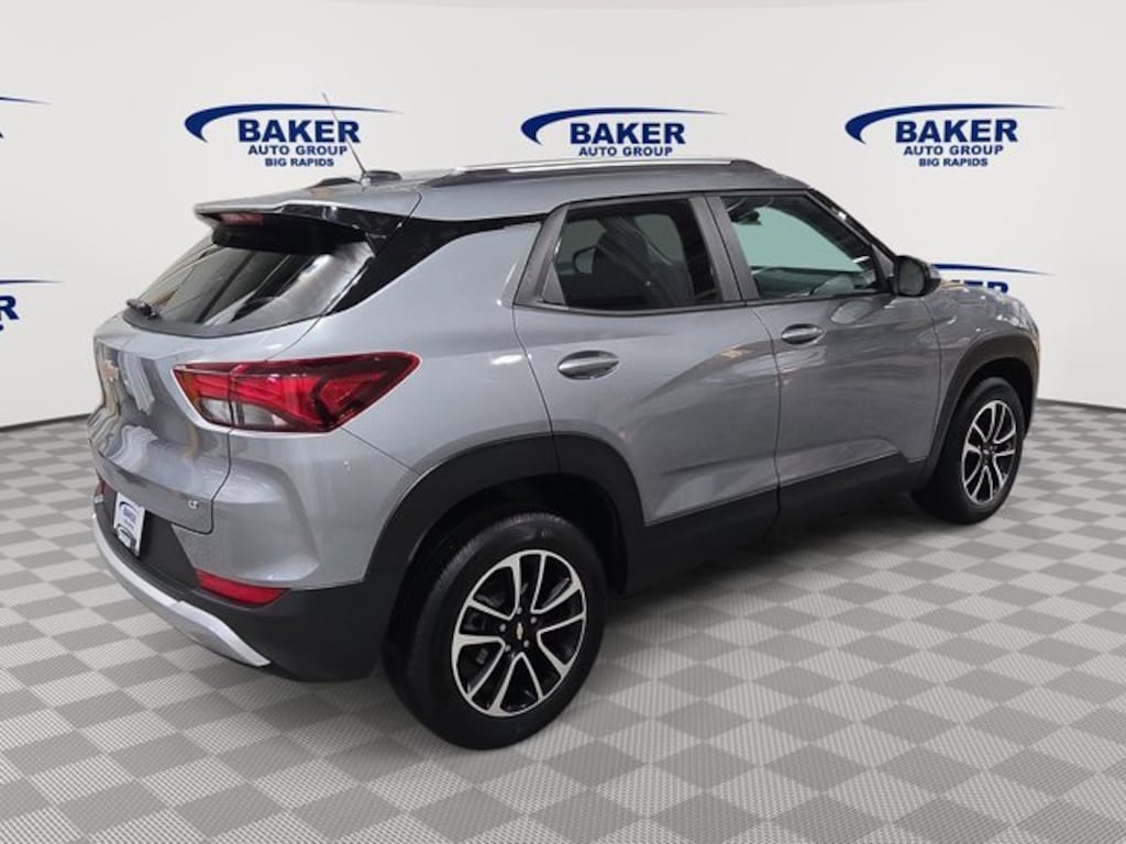 Used 2025 Chevrolet Trailblazer LT SUV