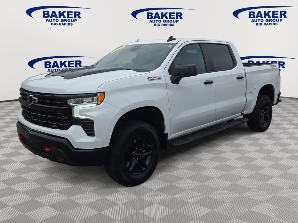 2024 Chevrolet Silverado 1500 LT Trail Boss - Photo 3