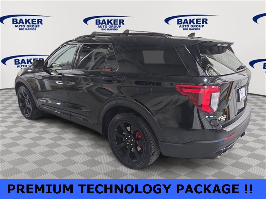 2022 Ford Explorer ST photo 4