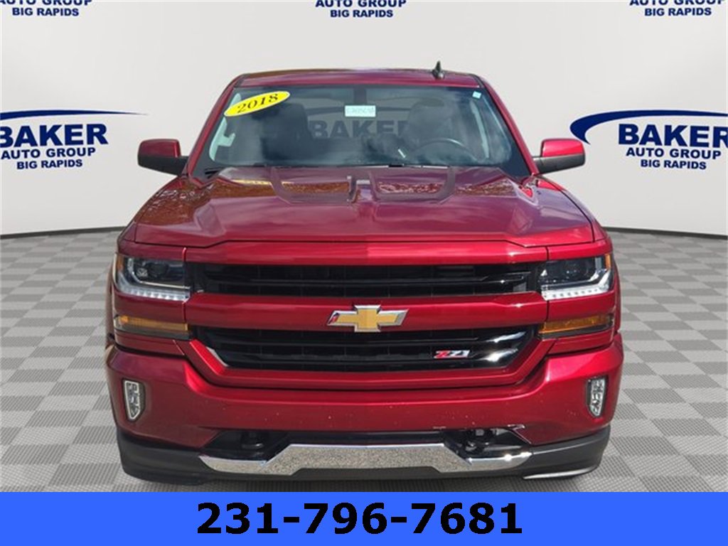 2018 Chevrolet Silverado 1500 LT photo 2