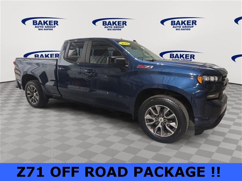 2019 Chevrolet Silverado 1500 RST photo 2