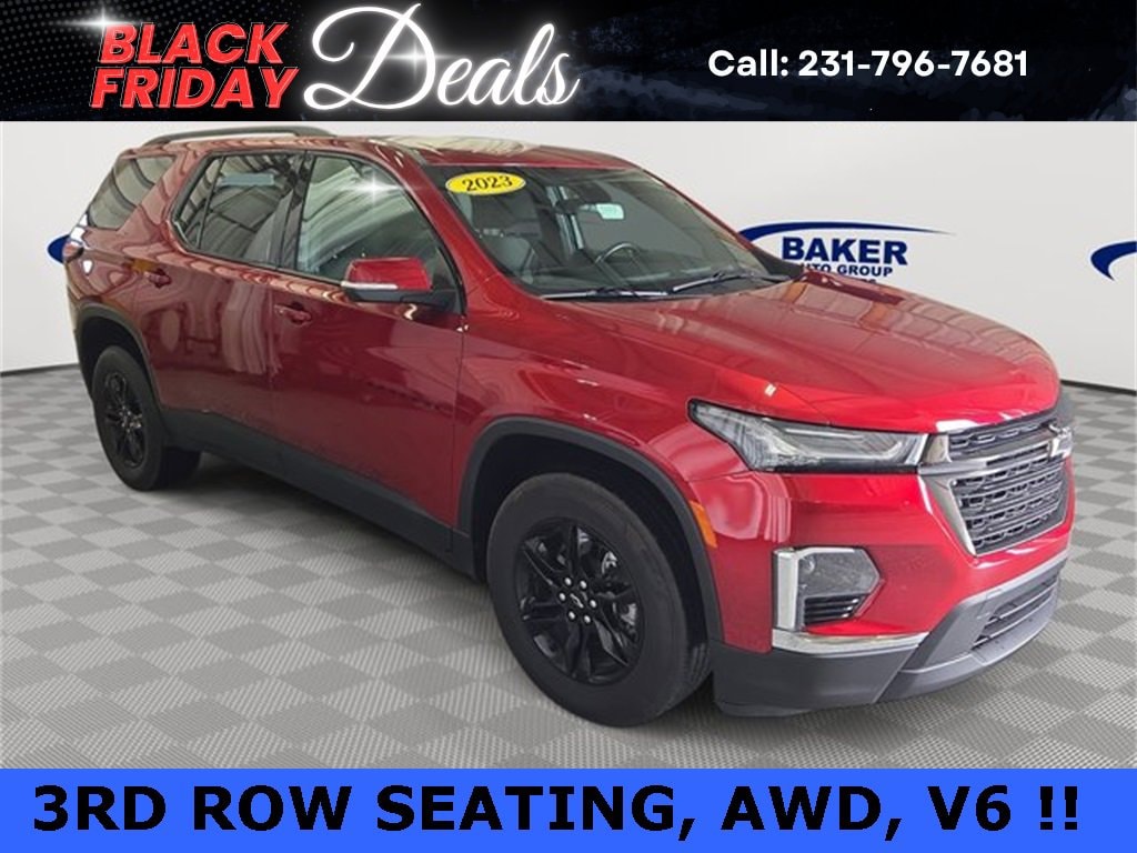 Used 2023 Chevrolet Traverse LT Cloth SUV